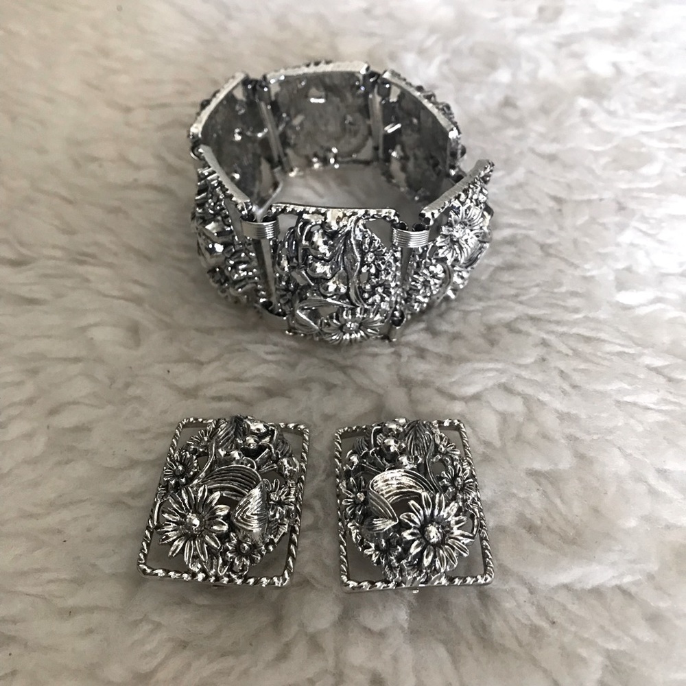 Sarah Coventry Bracelet & Earrings Silver tone set